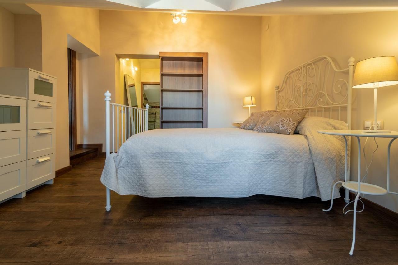 Edificio 10 By Plaza Mayor Apartment